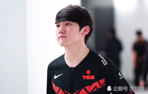 华体会体育澳大利亚队不断突破！，JackeyLove连续七场比赛得分超过败北全场沸腾不已的简单介绍